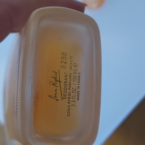 Sonia Rykiel Deodorant 3.3 Oz. Spray - Picture 6 of 7